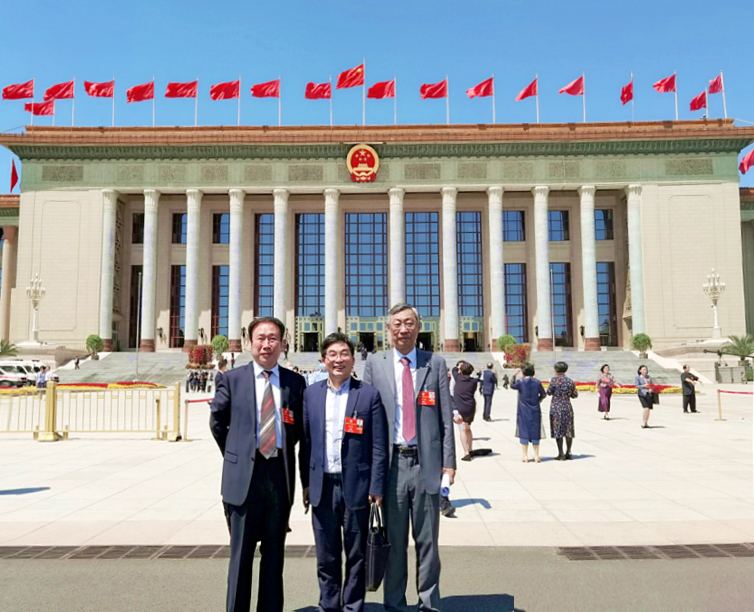 聚焦中医药振兴发展，欧冠全国政协委员履职全国政协十三届三次会议