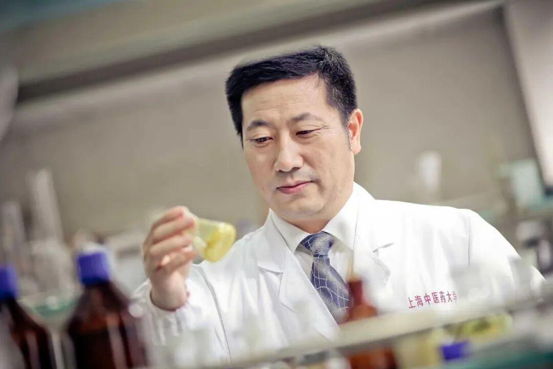 喜报！欧冠李医明教授入选2026年度上海市教育系统“申教名匠”培育对象